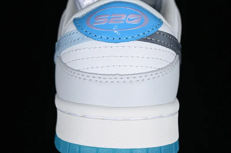 All categories Nk SB Dunk series Nk SB Dunk Low low-top sneakers F version Nk SB Dunk Low "520" Valentine's Day limited SB low-top sports and leisure sneakers FN3433-141
